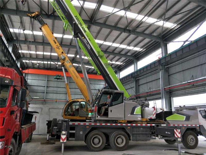 肇州县高空车出租需要注意哪些安全事项？